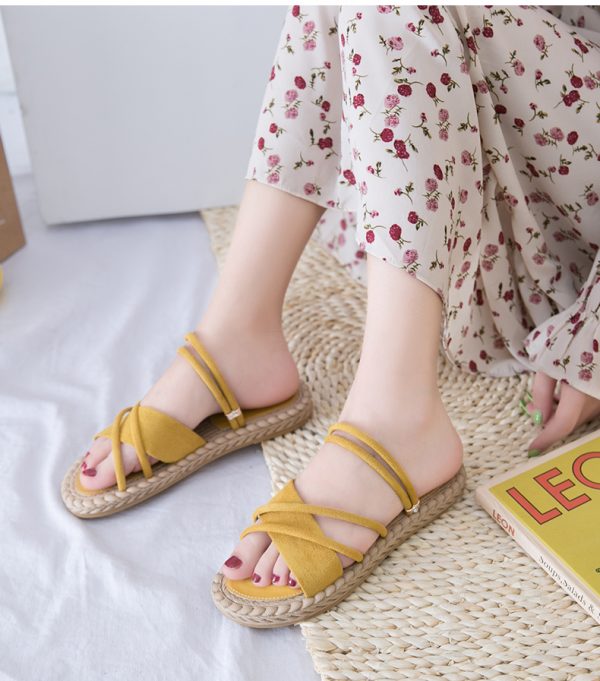 Sandal size 40 màu vàng